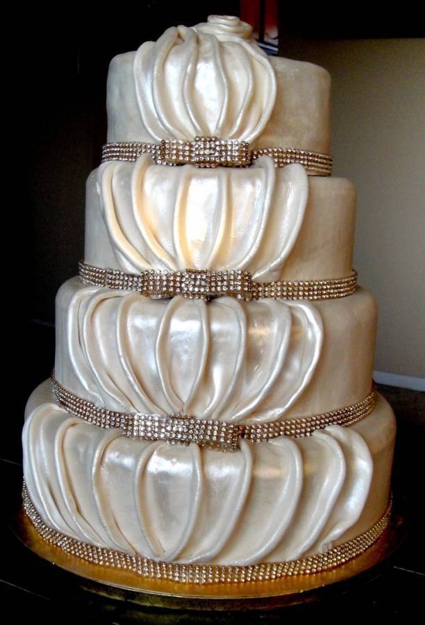 Wedding Inspiration: Unbelievably Elegant Wedding Cakes