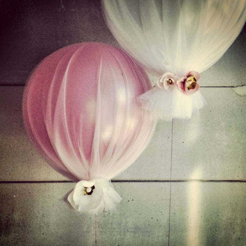 5 Ways to Make Balloons Elegant for Your Reception
