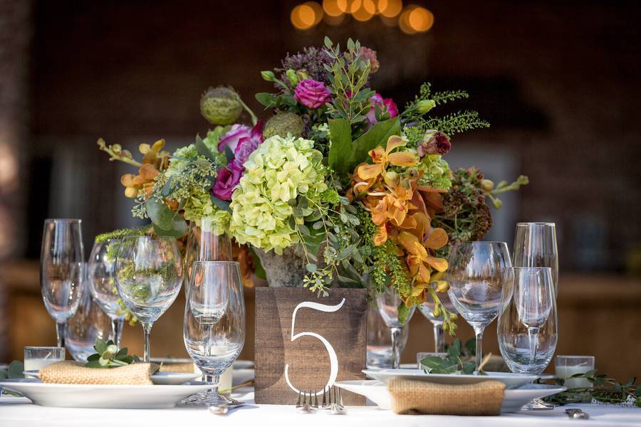 Rustic Elegance At The 1880 Union Hotel