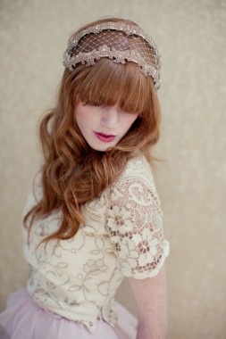 Have an Elegant Wedding Hairstyle with Beautiful Headbands