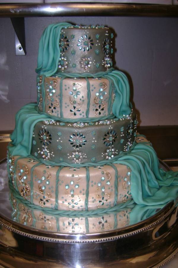Indian Theme Wedding Cake