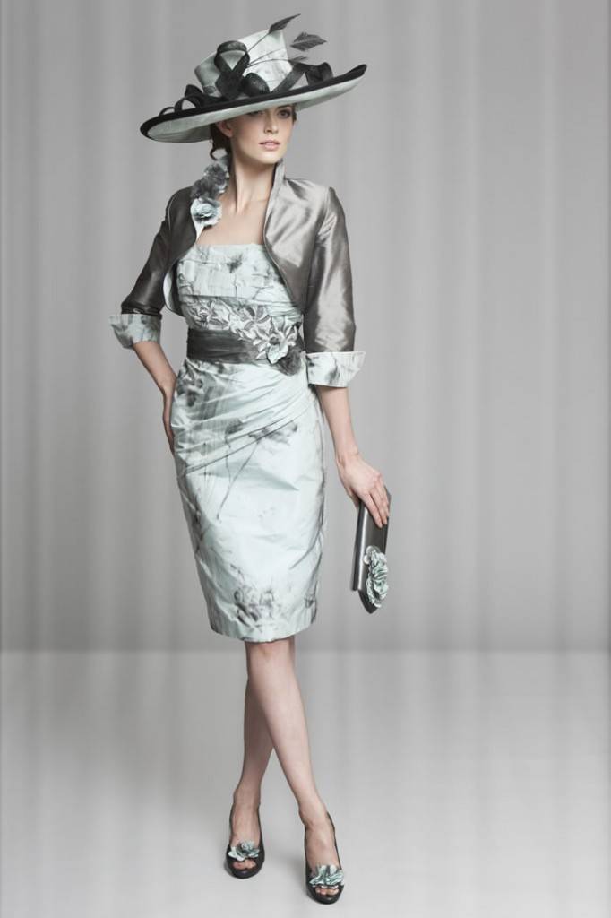 How to Choose a Stunning Mother of the Groom Dress How to Choose a Stunning Mother of the Groom Dress
