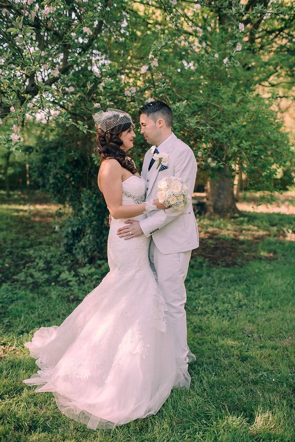 Pomeroy_Michael_Frankee_Victoria_Photography_BekkiCraigweddingphotographyCrazyBearOxfordc35_low