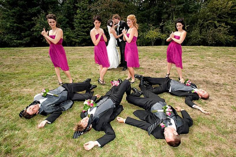 6 Hilarious and Unique Bridal Party Photos