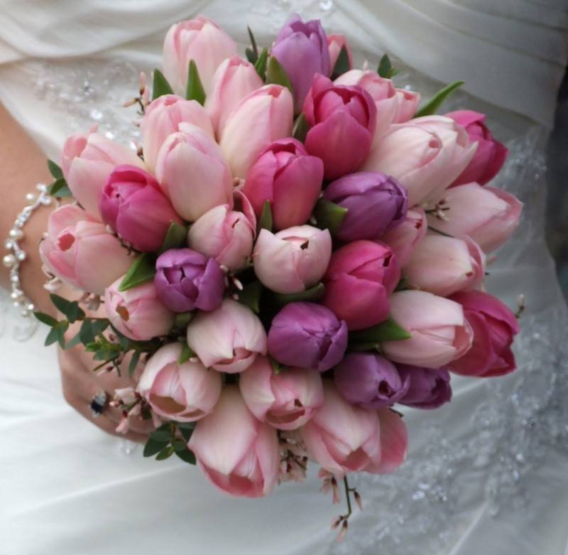 Seasonal Wedding Flowers for December and January