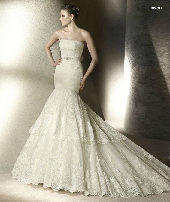 Flattering Wedding Dress Styles for Petite Women - Elegant Wedding