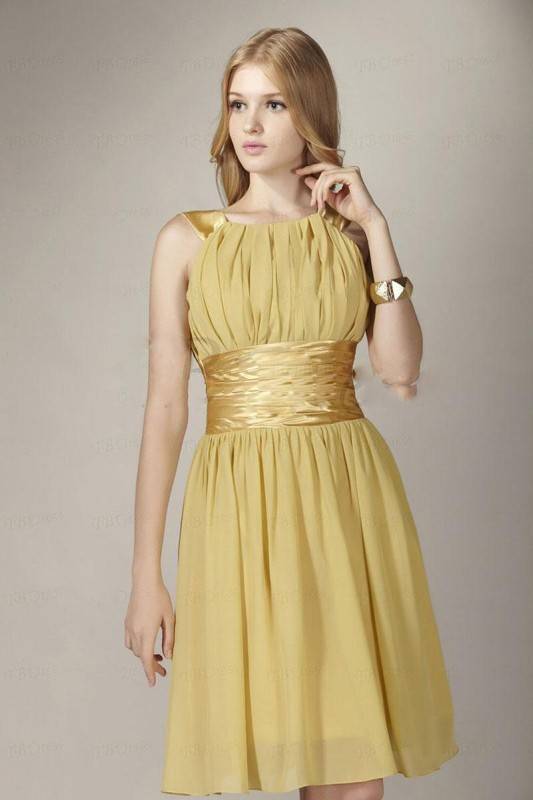 5 Beautiful Gold Bridesmaids Dresses You Must See