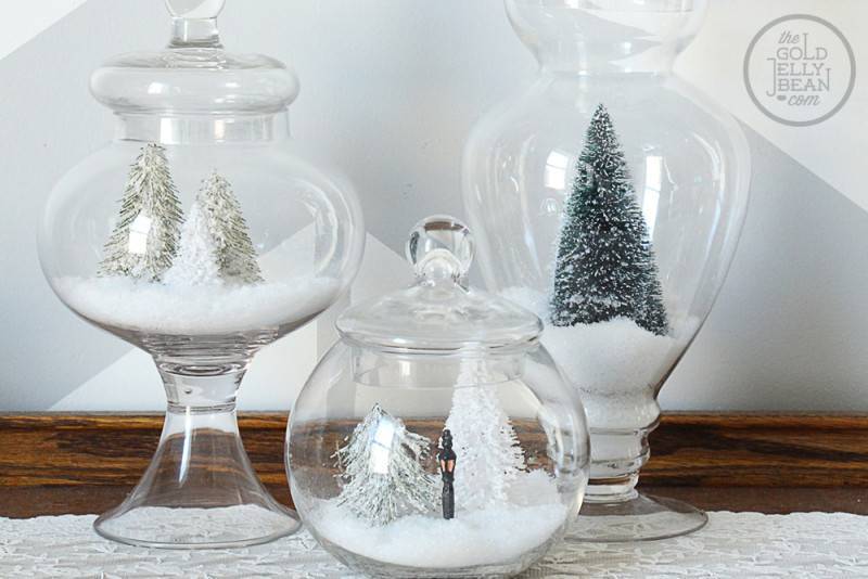 Snowy-Scenes-Apothecary-Jars_0004_via-www.thegoldjellybean.com_