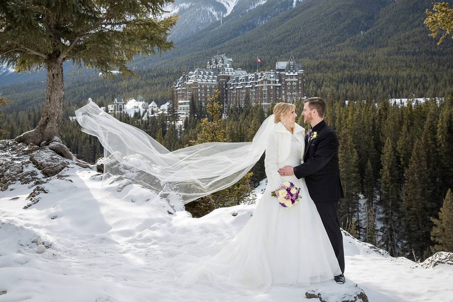 Romantic Mountain Winter Wedding in a Castle