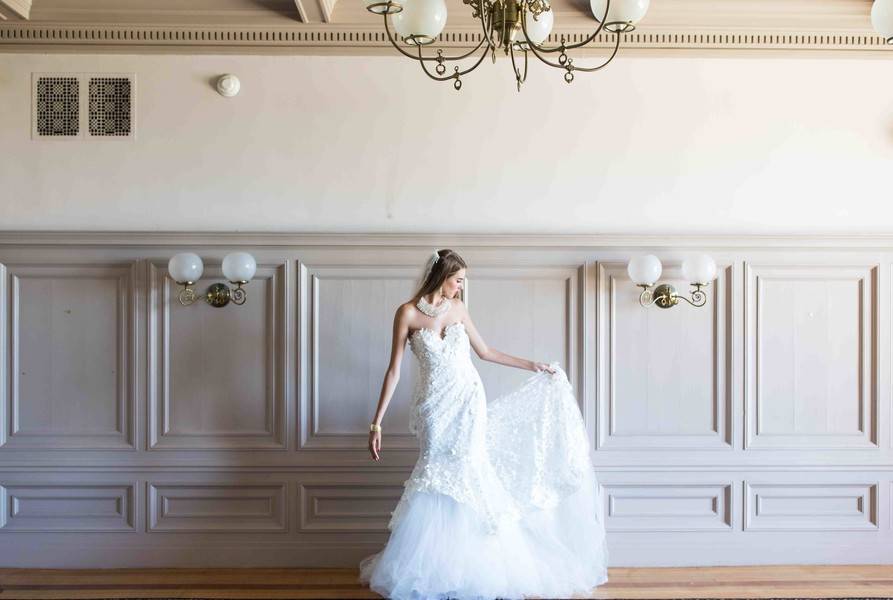 Styled bridal shoot at Cairnwood Mansion